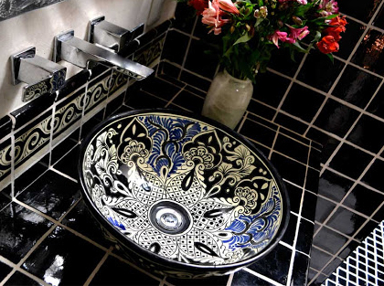 روشویی از کاشی سنتی 